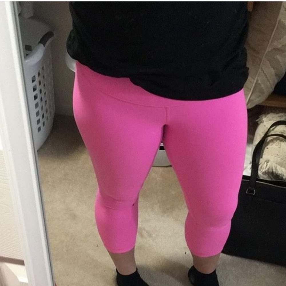 🍋Lululemon🍋Cropped Leggings Bubble Gum Pink